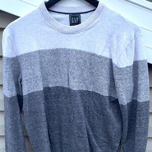 Men's Size Small Grey Striped Gap Sweater - Like New!
